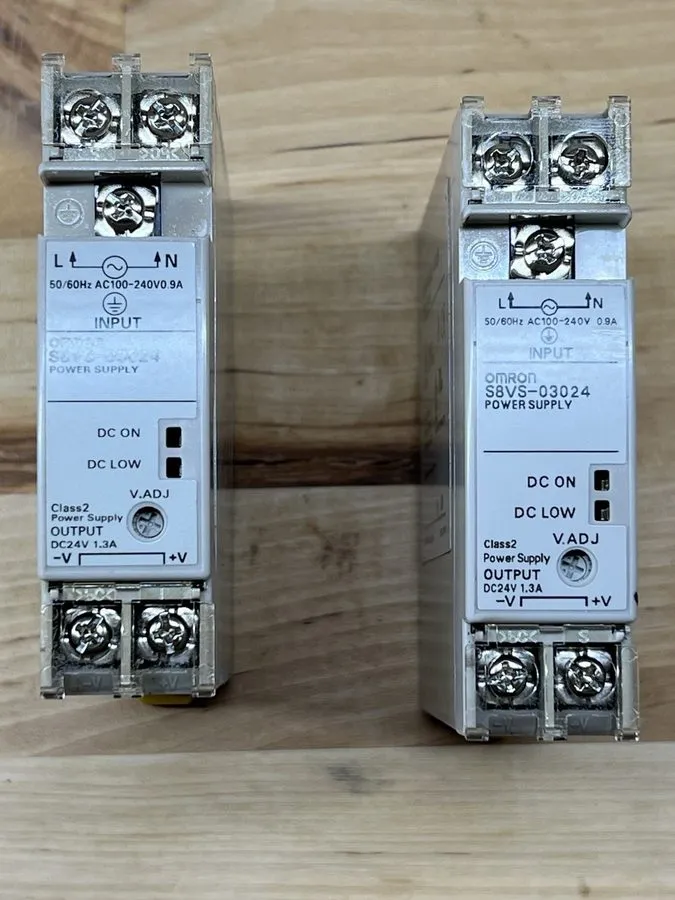 Блок питания OMRON S8VS-03024 24VDC 1.3A 30W DIN Rail Power Supply w/ LED Indica — фото лота 1