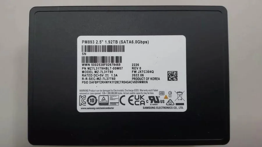 SSD-накопитель Samsung PM893 2.5" 1.92TB SATA III