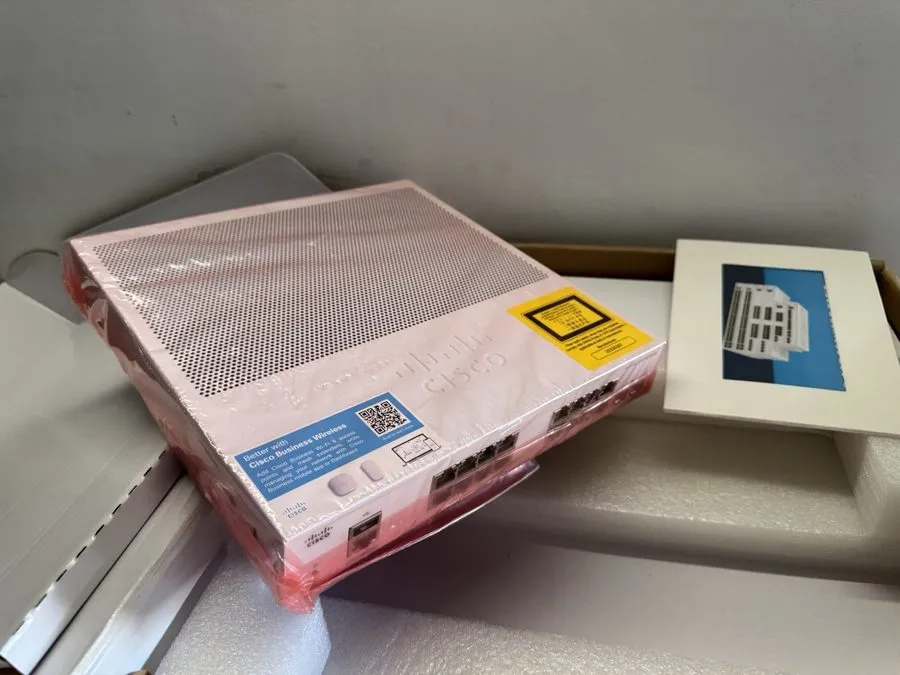 Коммутатор Cisco Refresh CBS250-16T-2G 16 Port Gigabit Ethernet Switch