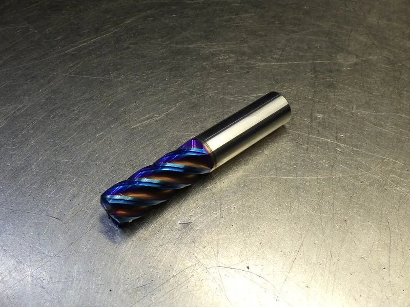 Режущий инструмент Nachi 1/4" 5 Flute Carbide Cr Endmill 1/4" Shank .06" R 41000
