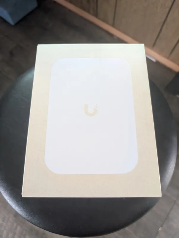 Точка доступа Wi-Fi Ubiquiti UniFi U7-Pro-XG-Wall WiFi 7 Access Point 10GbE PoE+