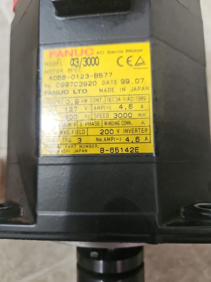 Серводвигатель GE Fanuc A06B-0123-B577 AC Servo Motor Model α3/3000 0.9kW 127V 4
