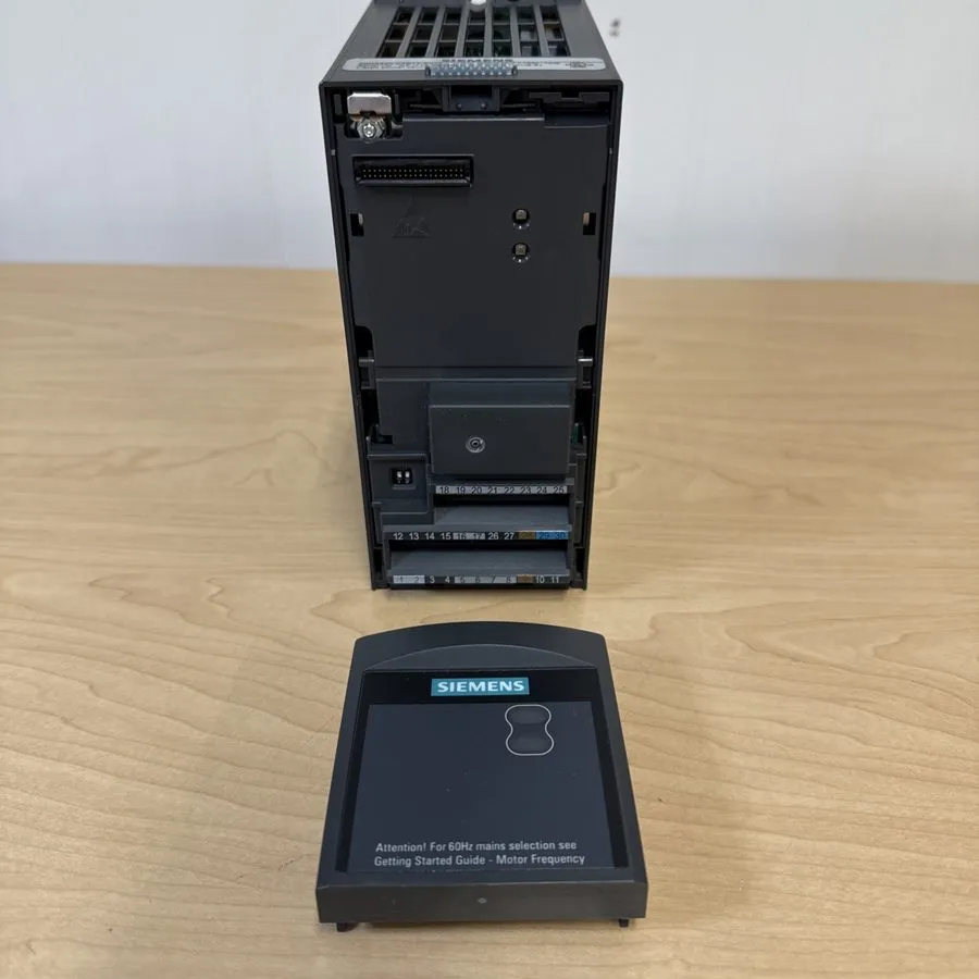 Частотный преобразователь SIEMENS 6SE6440-2AB17-5AA1 Micromaster 440 VFD 0.75kW  — фото лота 2