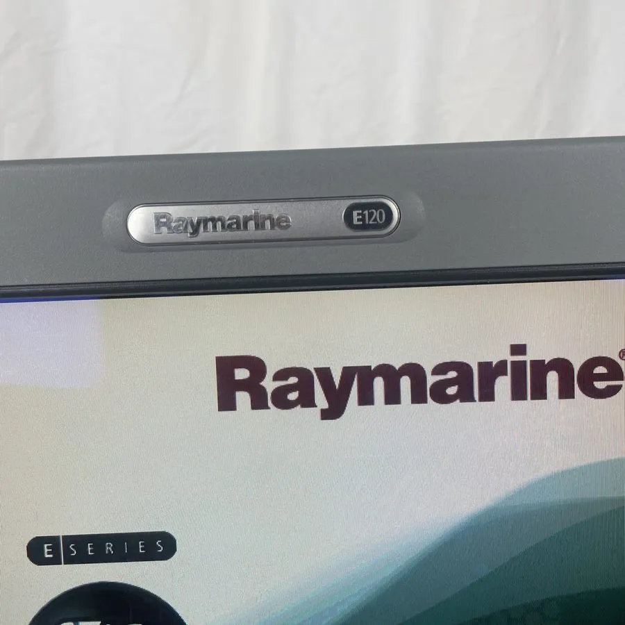Радар RAYMARINE E120 E02013 GPS CHART PLOTTER FISHFINDER RADAR MFD DISPLAY UNIT