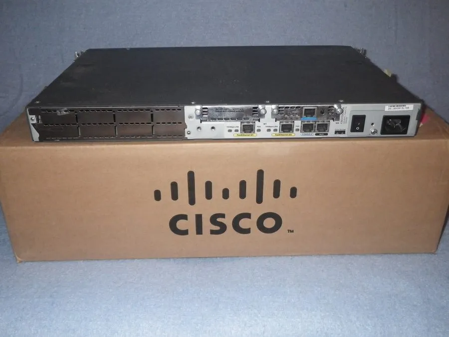 Маршрутизатор Cisco 2851 Gigabit 2-Port 10/100 Wired Router w/ WIC-1DSU-T1-V2