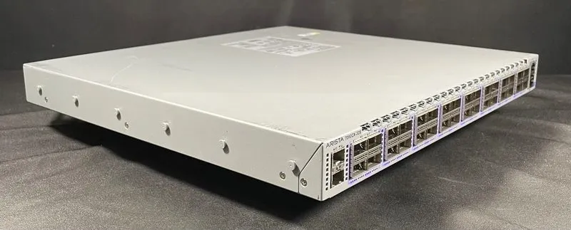 Коммутатор ARISTA DCS-7060CX-32S-R 32x 100GbE QSFP28 & 2x10G SFP+ Switch 2xPSU — фото лота 2