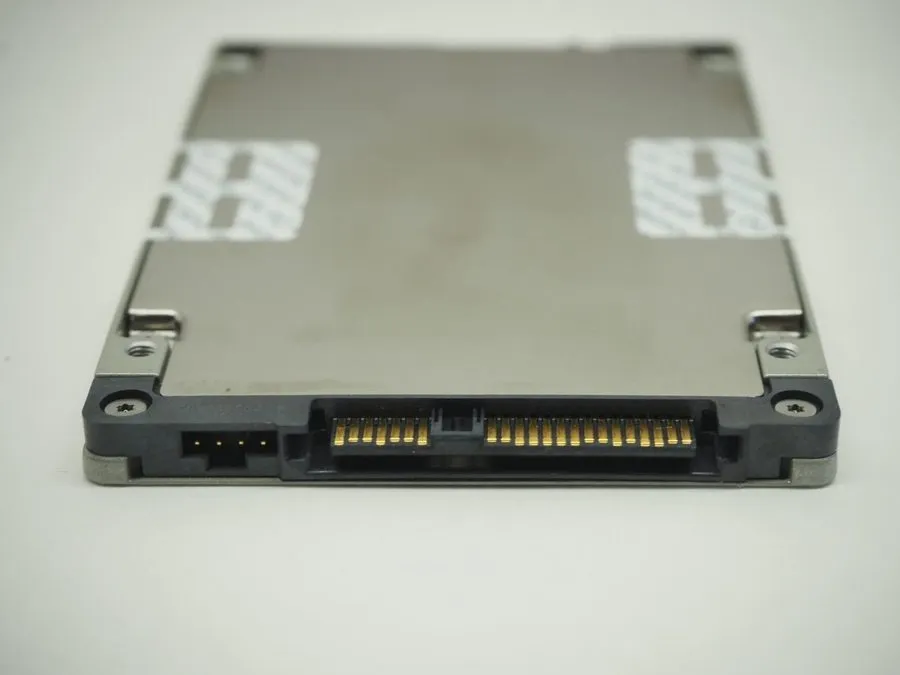 SSD-накопитель Micron S650DC 800GB (SAS) 12Gb/s MTFDJAK800MBS 2.5" SSD Low Hours — фото лота 2