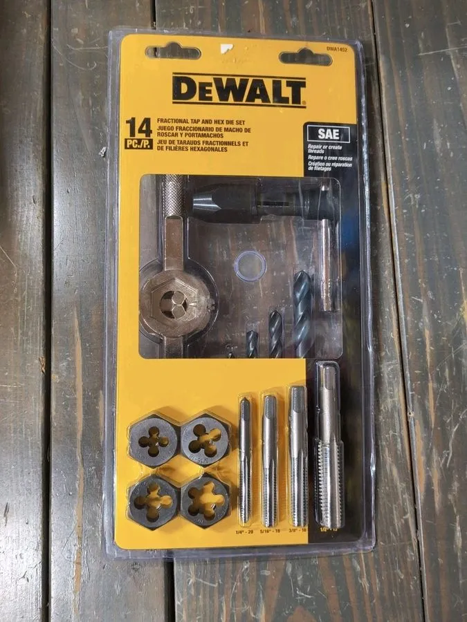 Режущий инструмент Dewalt DWA1452 Fractional Tap and Large Hexagon Die Set (14-P