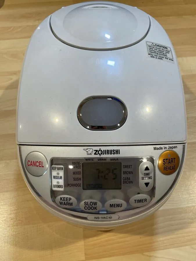 Рисоварка Zojirushi NS-YAC10 Umami Micom 5-Cup Rice Cooker & Warmer White Made i