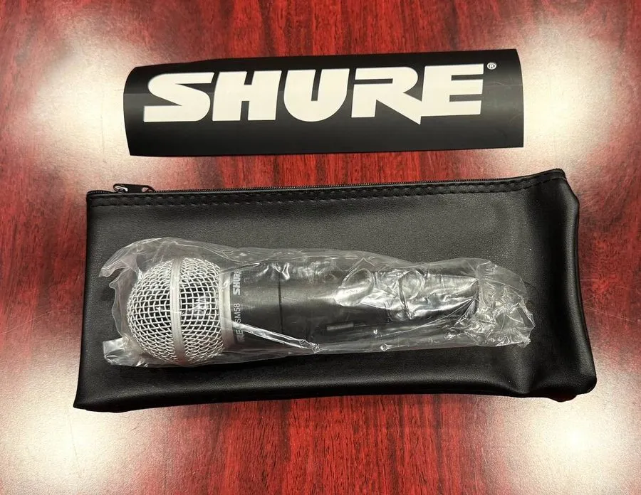 Микрофон Shure SM58SE Dynamic Microphone with Switch, New, Vocal Mic — фото лота 1