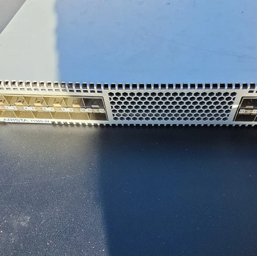 Коммутатор Arista DCS-7150S-24-R DCS-7150S-24-F 24 Port 10G SFP+ Network Switch — фото лота 2