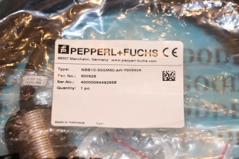 Датчик приближения Pepperl Fuchs NBB10-30GM60-AR-Y909926 Proximity Sensor 909926