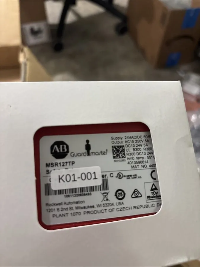 Реле безопасности Allen-Bradley MSR127RP / 440R-N23135 Guardmaster Safety Relay — фото лота 1