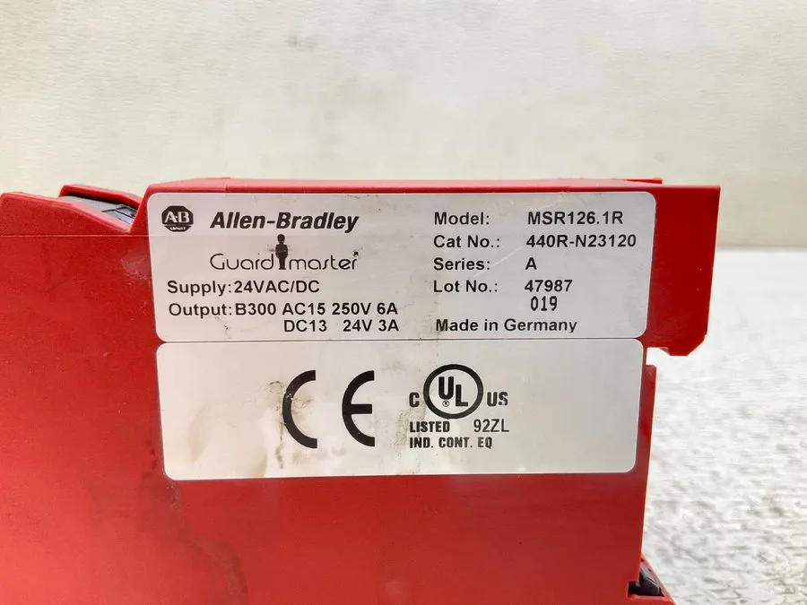 Реле безопасности Allen Bradley 440R-N23120 MSR126.1R, 24V AC/DC,Safety Relay