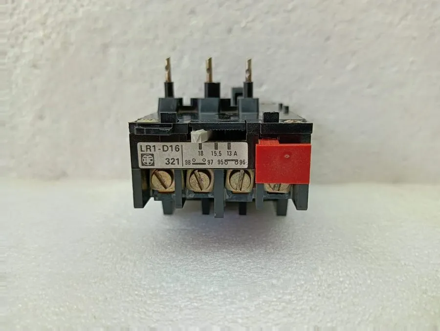 Реле Telemecanique Thermal Overload Relay 13-18A 600V AC Motor Protection LR1-D1 — фото лота 1