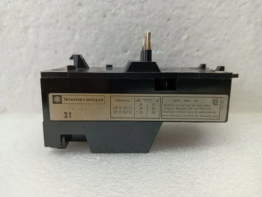 Реле Telemecanique Thermal Overload Relay 13-18A 600V AC Motor Protection LR1-D1 — фото лота 2