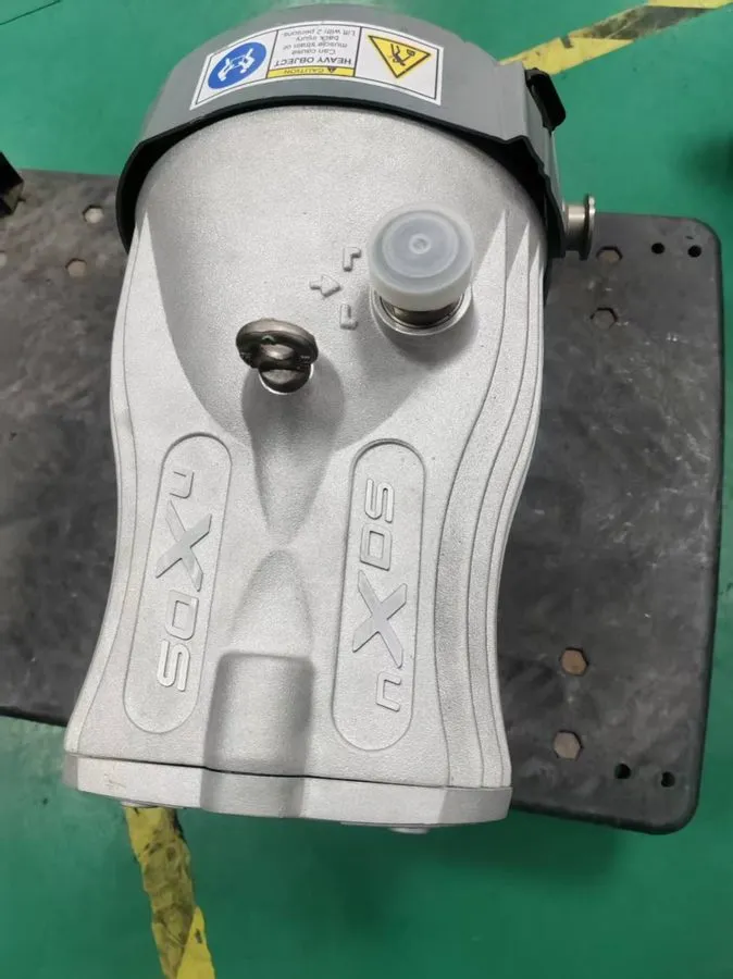 Насос Edwards Scroll Vacuum Pump nXDS10i Shipping