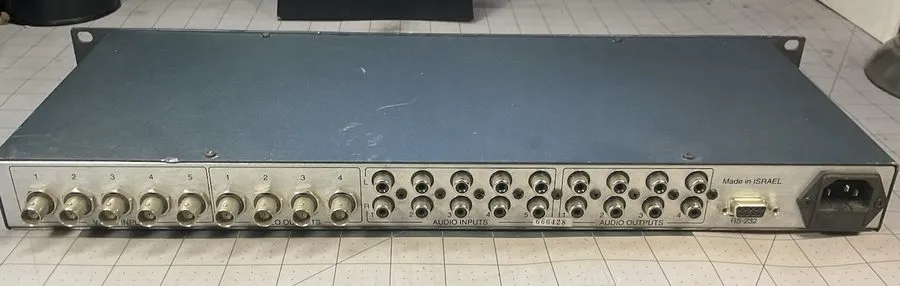 Видеокоммутатор Kramer VP-5x4K /110V 4x4 VGA/XGA Video Audio Vertical Interval S — фото лота 2