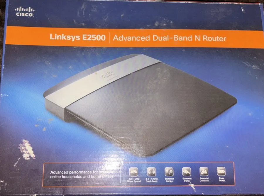 Маршрутизатор Cisco Linksys E2500 Wireless N Dual Band 4-Port Router