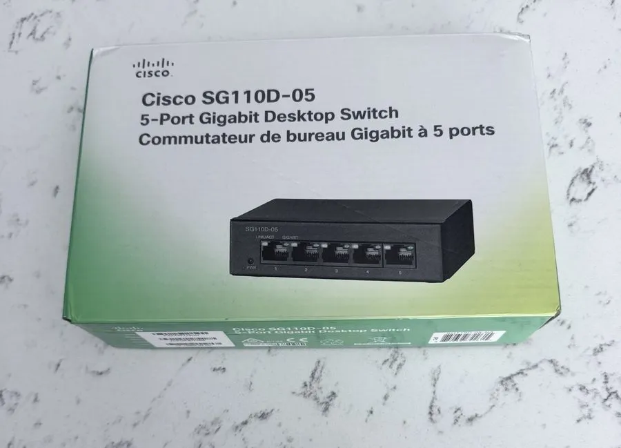 Коммутатор Cisco 5-Port Gigabit Desktop Switch SG110D-05