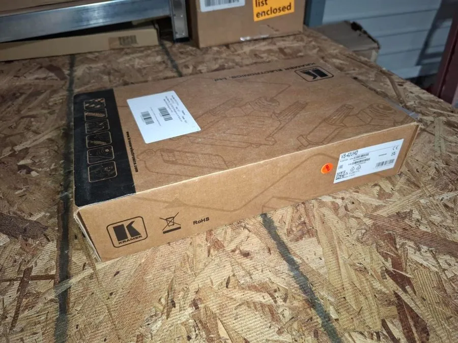 Матричный коммутатор Kramer 4x2 4K60 4:2:0 HDMI Automatic Matrix Switcher (P/N:  — фото лота 2
