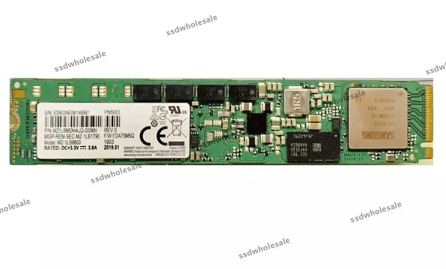 SSD-накопитель Samsung PM983 960GB M.2 22110 NVMe PCIe MZ-1LB9600 MZ1LB960HAJQ-0