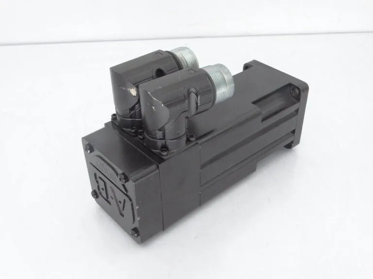 Серводвигатель Allen-Bradley MPL-B1530U-EJ42AA Inverter Duty Servo Motor