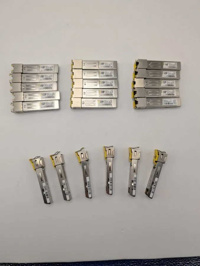 Трансивер in Clamshell Cisco GLC-T 30-1410-03 / 04 SFP Transceivers