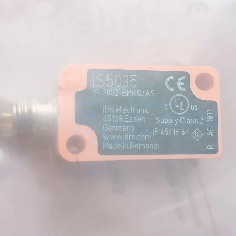 Датчик приближения IFM IS5035 Proximity Sensor
