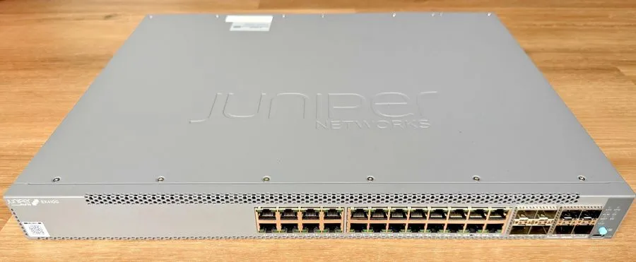 Коммутатор Juniper EX4100-24T 24-Port GigE L3 Managed switch w/4xSFP+ & 4x 25G