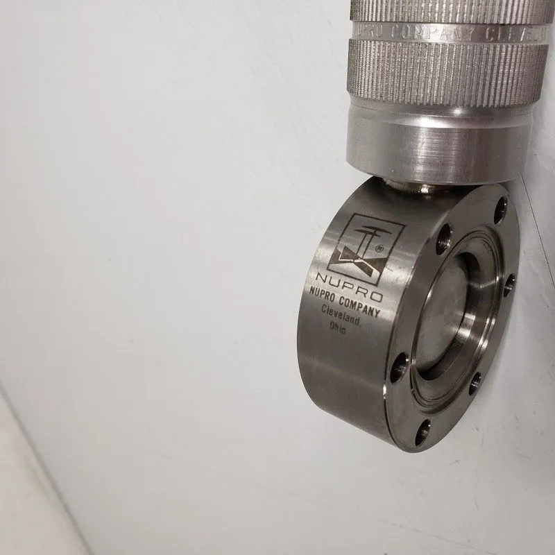 Клапан NUPRO 304-24VF BG Butterfly Valve Stainless Steel Valve DN35CF Conflat 2.