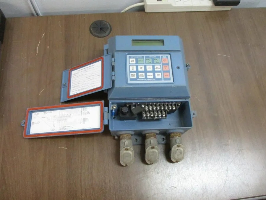 Датчик потока Rosemount Smart Family Magnetic Flow Transmitter 8712CR12N0M4