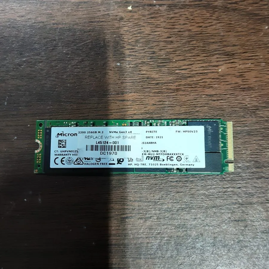 SSD-накопитель Micron 2200S 256GB M.2 2280 NVMe PCIe Gen3 x4 SSD MTFDHBA256TCK