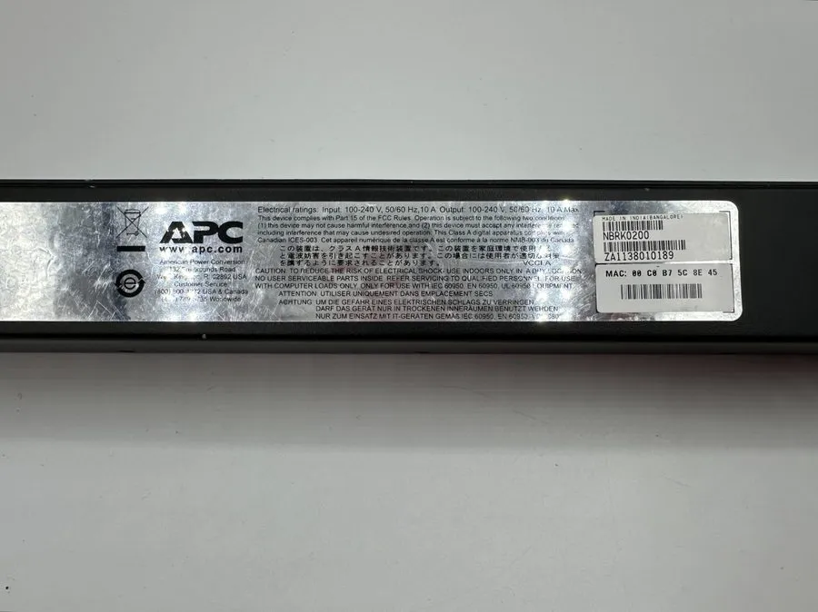 Стойка/шкаф APC NBRK0200 NetBotz Rack Monitor 200 Environmental Server Data Cent — фото лота 2