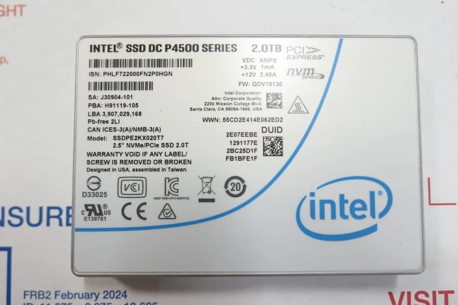 SSD-накопитель 2TB NVMe Intel U.2 2.5" Enterprise SSD PCle Gen3 3D TLC DC P4500  — фото лота 1