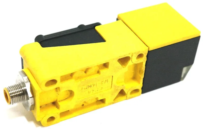 Датчик приближения TURCK Ni20-CP40-AP6X2/S10 10-30Vdc 200mA Proximity Switch Sen