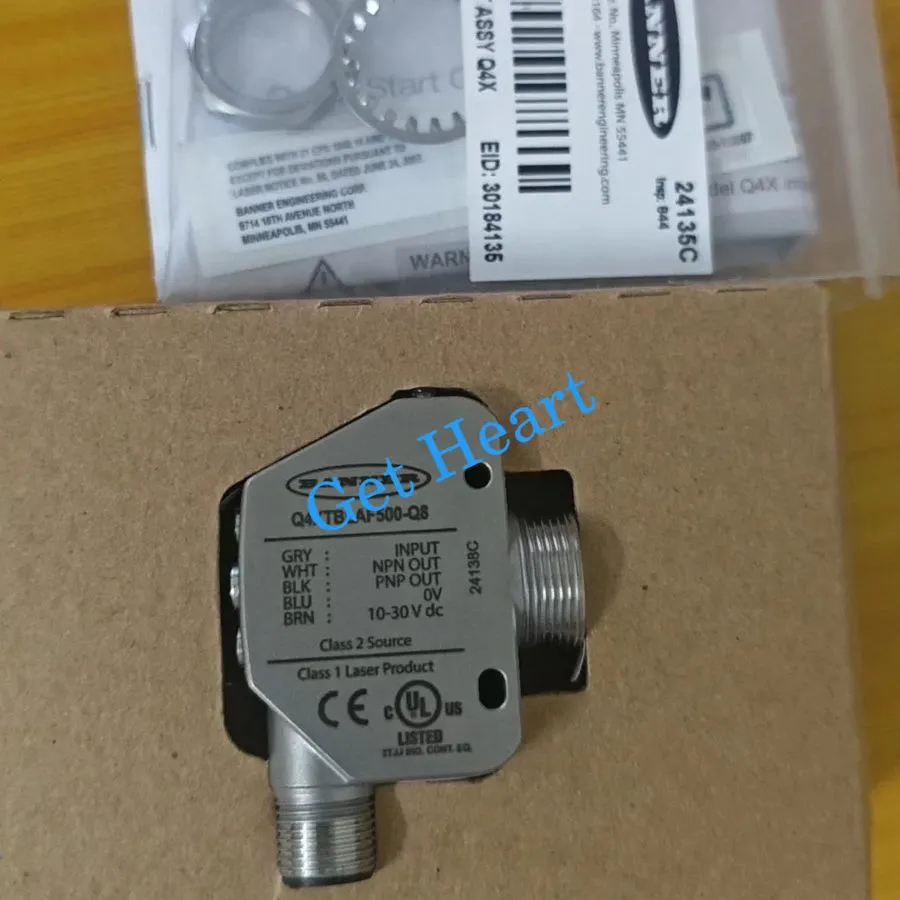 Фотоэлектрический датчик BANNER Q4XTBLAF500-Q8 Photoelectric Sensor 10-30V dc