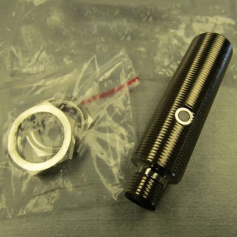 Датчик приближения Pepperl+Fuchs NBB5-18GM60-A2-V1 Proximity Sensor; 084012 ￼ — фото лота 2