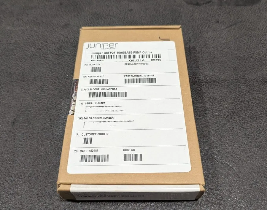 Трансивер Juniper JNP-QSFP-100G-PSM4 Optical Transceiver PSM4
