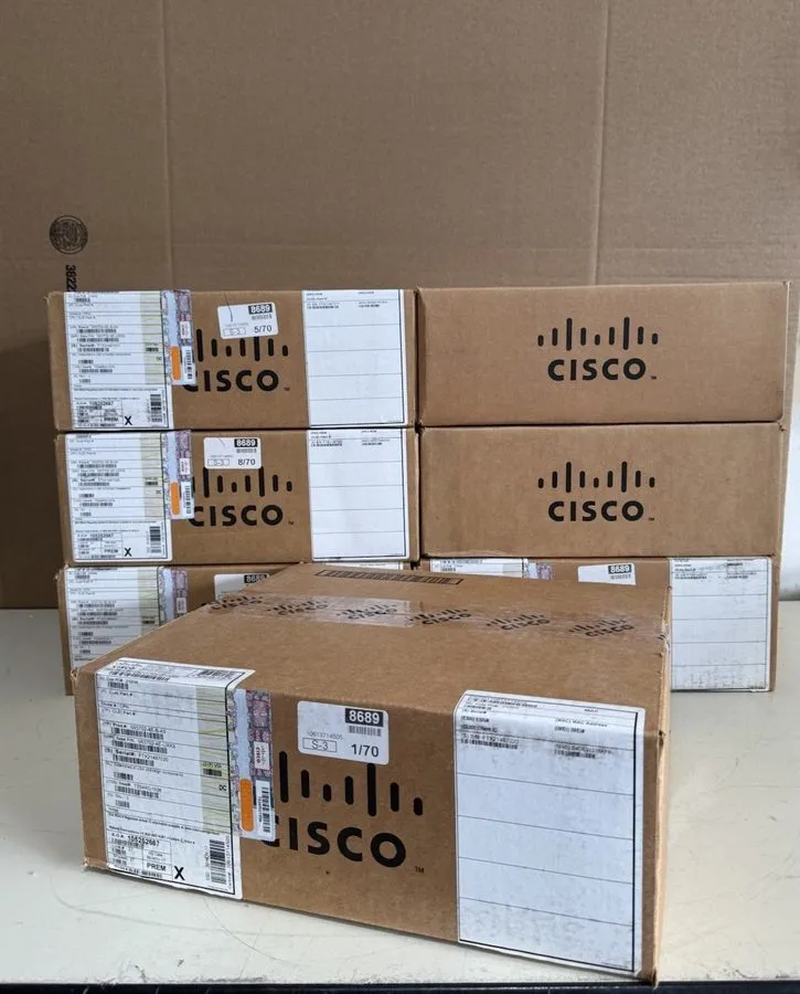 Точка доступа Wi-Fi Cisco IW3702-4E-B-K9 Outdoor Wireless Wireless. L-83