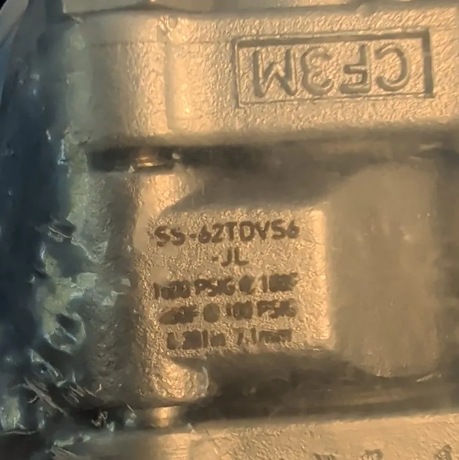 Пневмораспределитель Swagelok SS-62TDVS4 Manual Directional Valve — фото лота 2