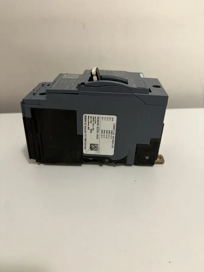 Автоматический выключатель Siemens 3VA4145-5ED24 2 Pole 45 Amp Circuit Breaker
