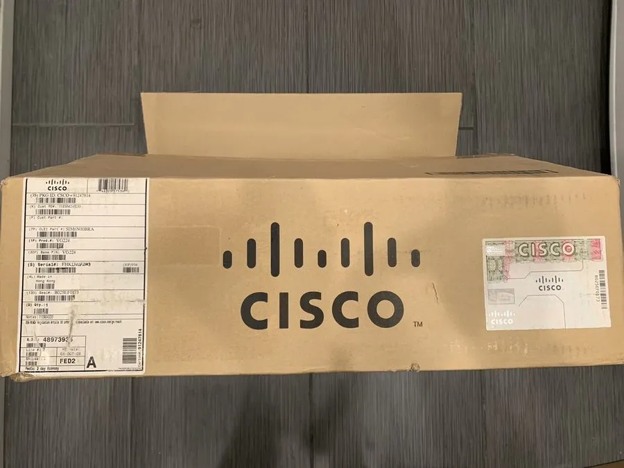 Маршрутизатор Cisco VG224 24-Port Analog Voice VoIP Gateway 10/100 Ethernet Rack