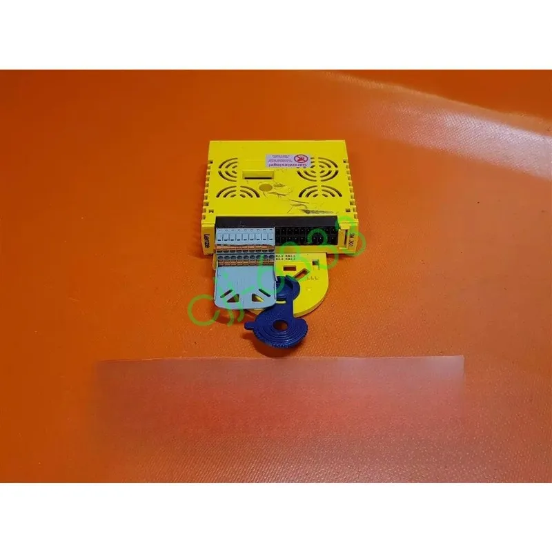 Сервопривод LENZE E94AYAE Servo Drive