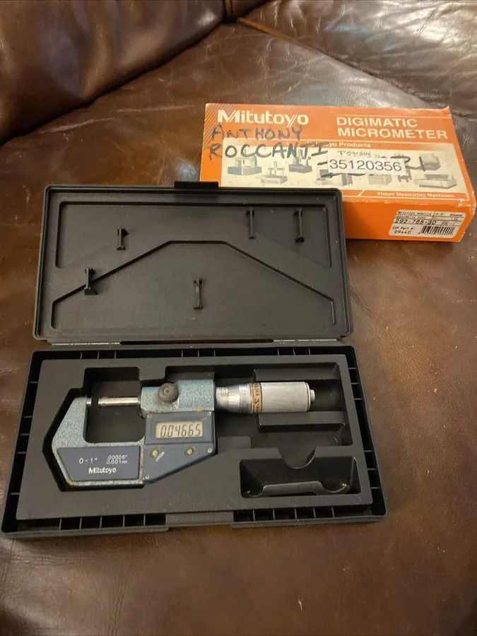 Микрометр Mitutoyo 293-765-30 Digital Micrometer with Case 0-1'' .00005'' 0.001m