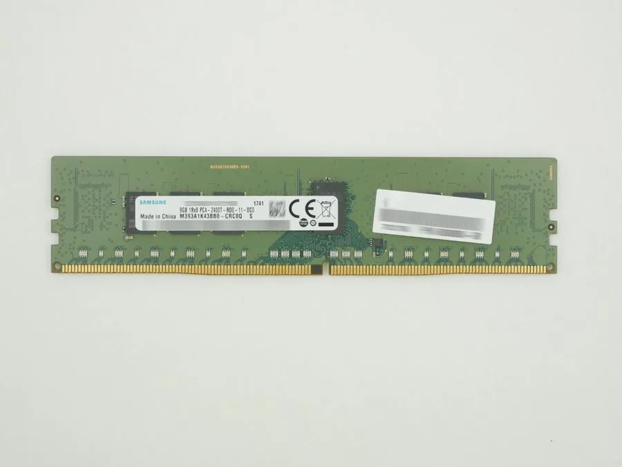 Модуль памяти Samsung 8GB RAM PC4-19200 DDR4-2400MHz 2400T ECC Registered M393A1