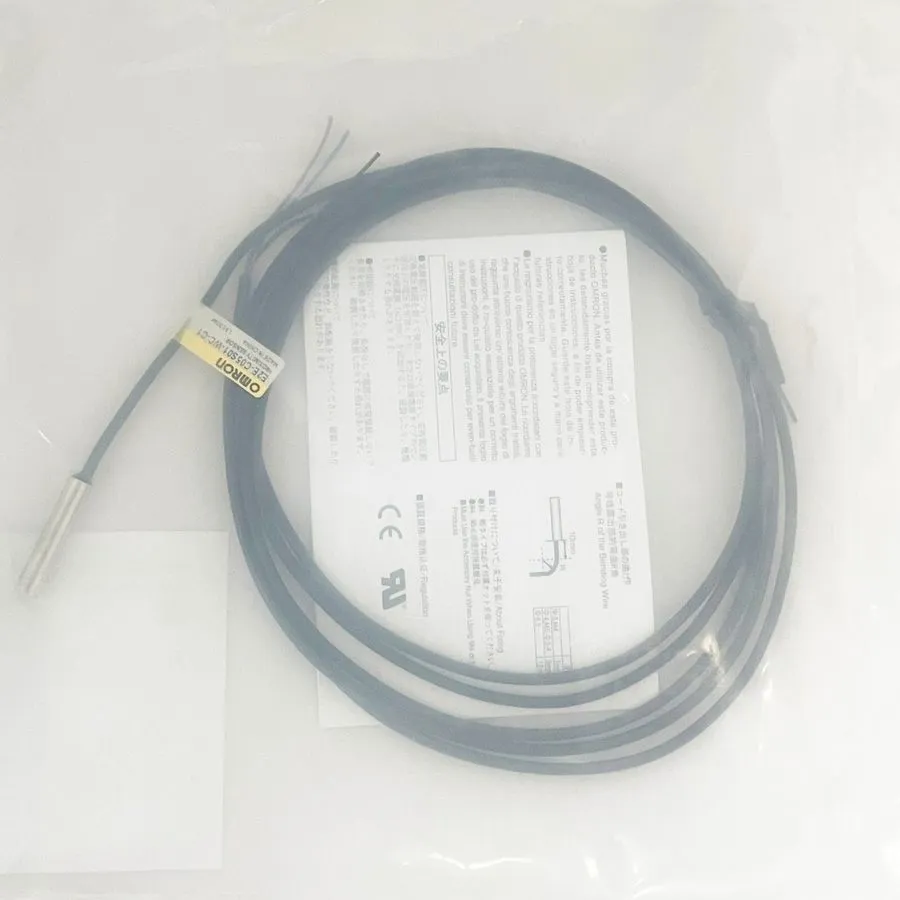 Датчик приближения Proximity Sensor E2E-C05S01-WC-C1