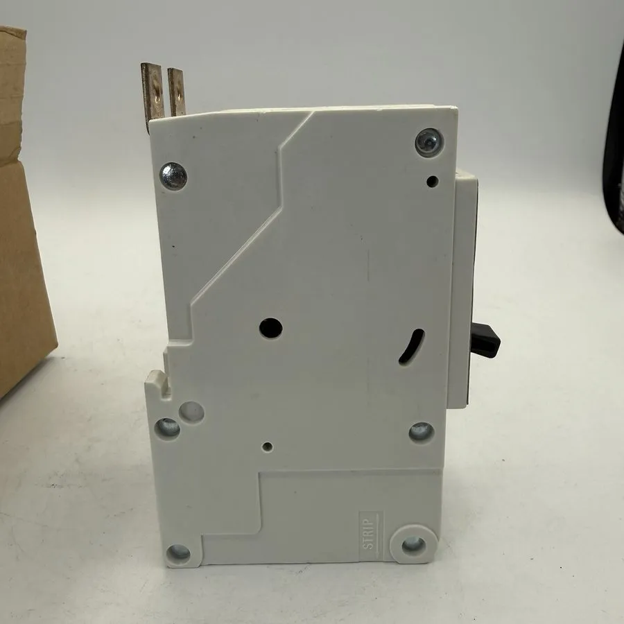Автоматический выключатель TAKEOUT SIEMENS NGB NGB2B030B 2 POLE 30 AMP 480V CIRC — фото лота 2