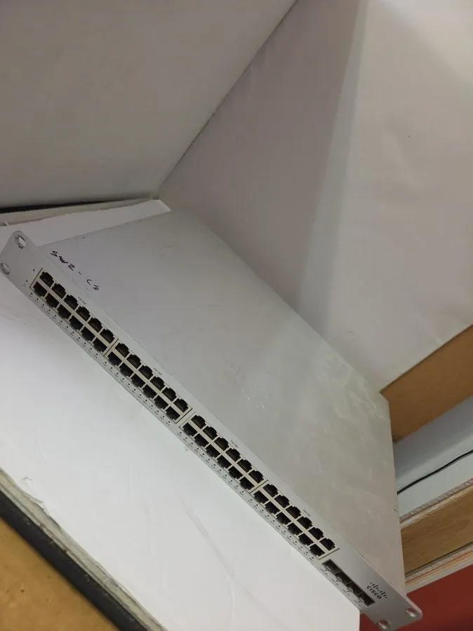 Коммутатор Cisco Meraki MS225-48FP-HW 48-Port PoE+ Gigabit Switch 740W 10G SFP+ 