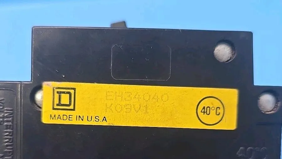 Автоматический выключатель Square D EH34040 40A 3Pole 480V 50/60Hz Circuit Break — фото лота 1
